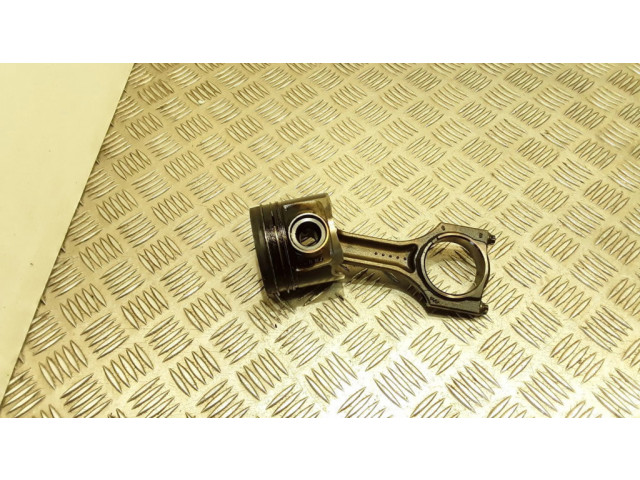  Поршень с шатуном N57 1911006052, 19B006052B  BMW 7 F01 F02 F03 F04 для дизельного двигателя 3.0