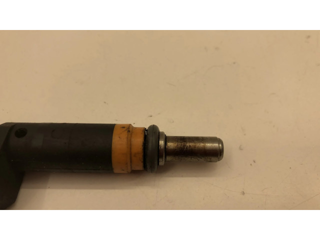 Vstřikovač 7506924   BMW 7 E65 E66  pro benzínový motor 4.4 N62 B44 A 