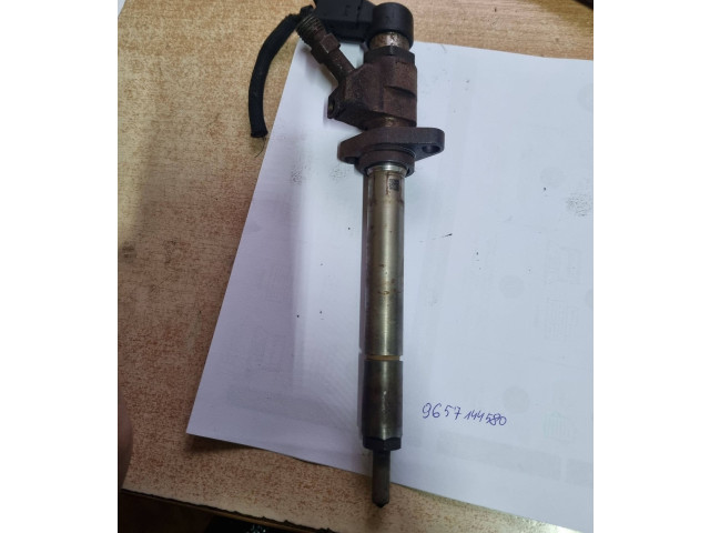 Vstřikovač 9657144580, 31216456   Peugeot 407     