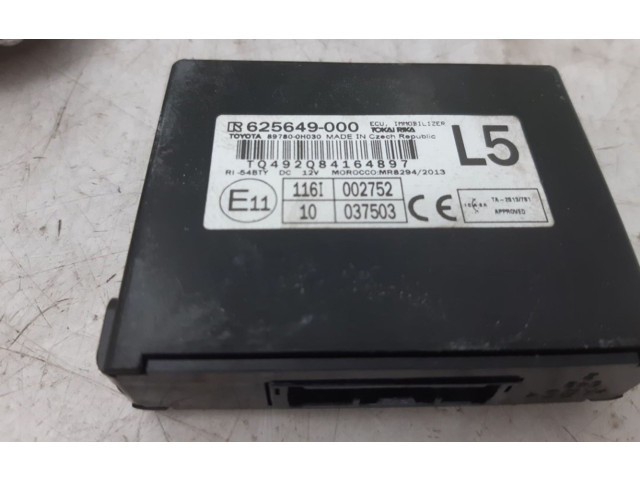 Řídící jednotka B001048780, 896610H520   Peugeot 108 2018