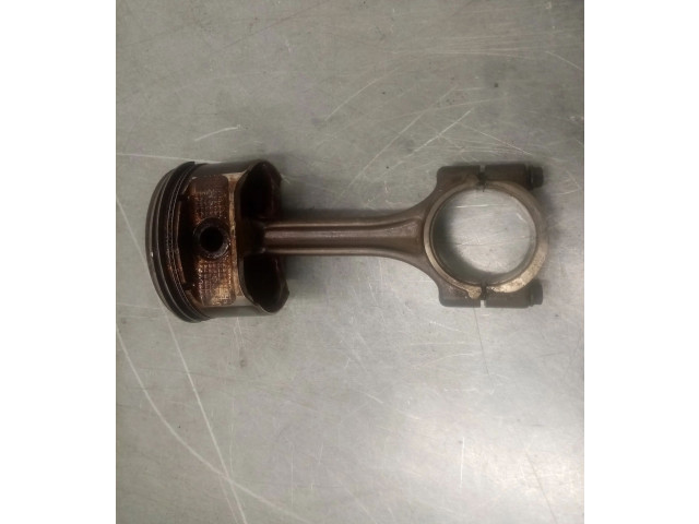 Píst 89017472   Hummer H2     
