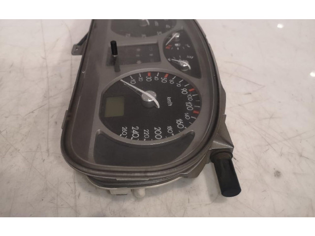 Панель приборов 8200218874   Renault Laguna II       