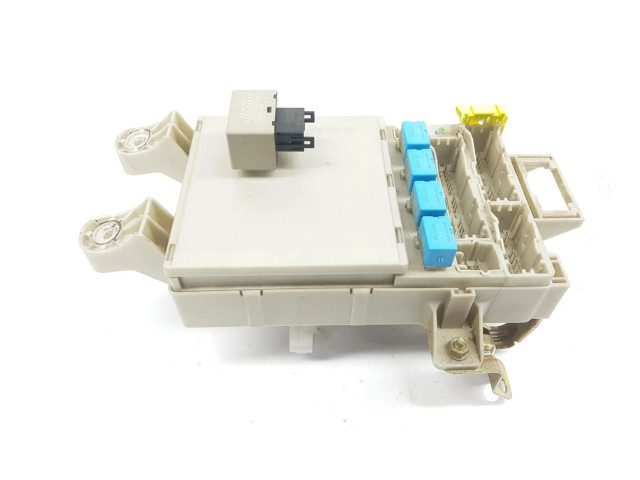  Pojistková skříňka 8273060080, 8273060080   Toyota Land Cruiser (J120) 2005