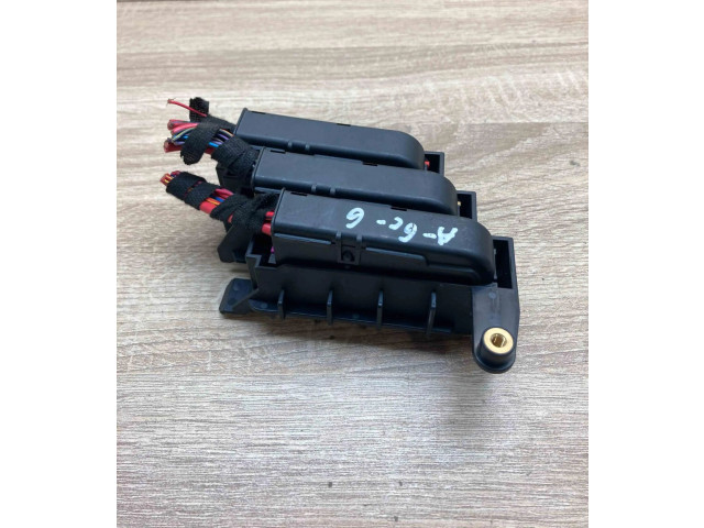   Pojistková skříňka 4F2971845A   Audi A6 S6 C6 4F 2004
