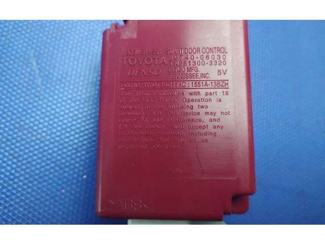 Блок управления 89740-06030   Toyota Camry