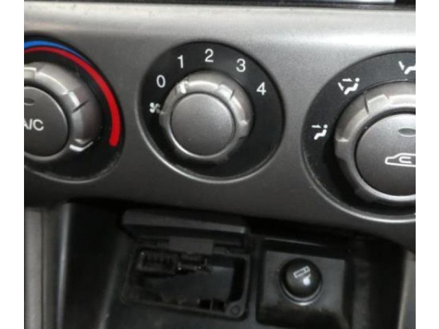 Ручка стеклоочистителей    Hyundai Matrix       