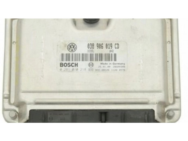 Řídící jednotka 0281010218, 038906019CD   Volkswagen PASSAT B5 2000