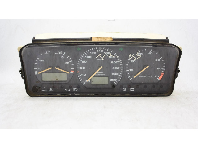 Přístrojová deska  Volkswagen PASSAT B3 1991 357919033cr, 6160524005  
