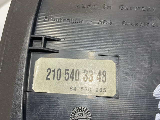 Přístrojová deska  Mercedes-Benz E W210 2000 2105403348, 84570285  