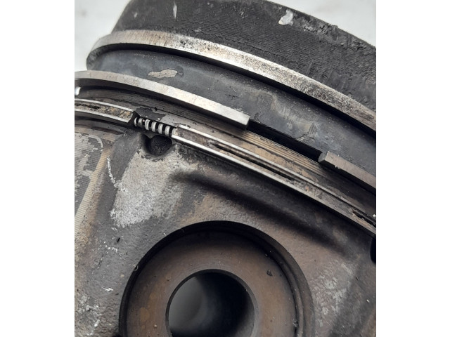  Поршень  7701473483, 7701478827  Renault Espace -  Grand espace IV  