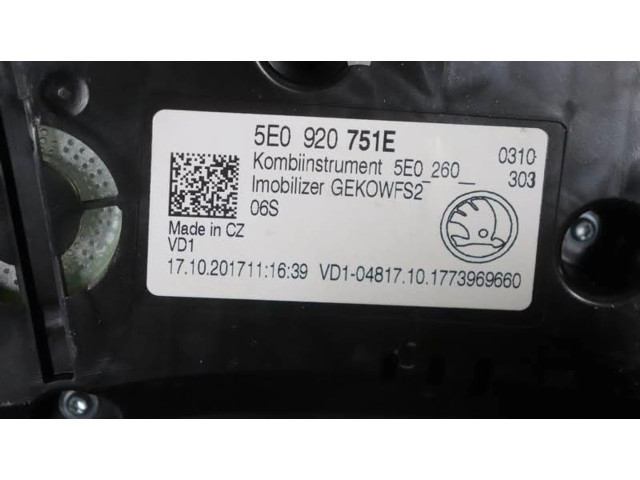Přístrojová deska  Skoda Octavia Mk3 (5E) 2016 5E0920751E, 5E0260  