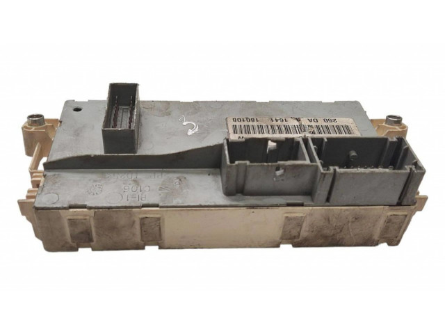 Блок предохранителей 1360733080, 180108   Citroen Jumper    