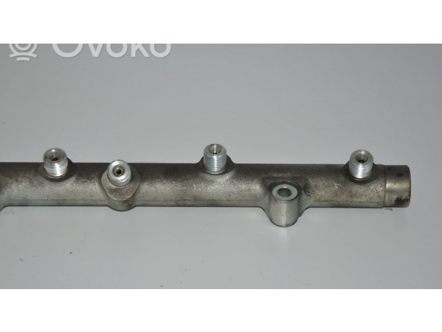 Vstřikovací lišta 0445216002   BMW 5 E39  pro naftový motor 2.5 M57 D25 (256D1) 