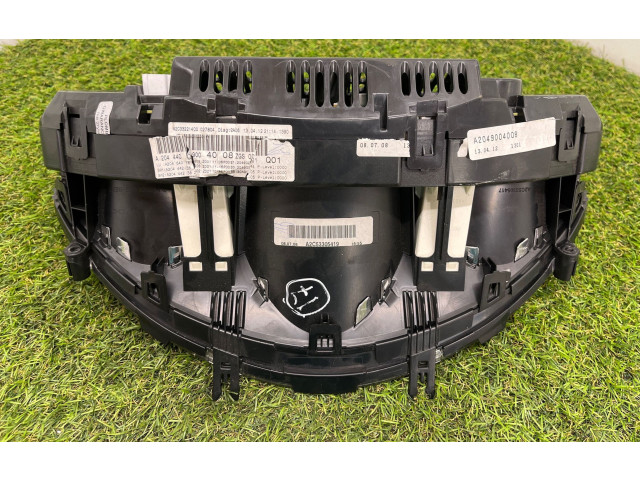 Přístrojová deska  Mercedes-Benz C W204 2009 A2049004008, A2045407542  