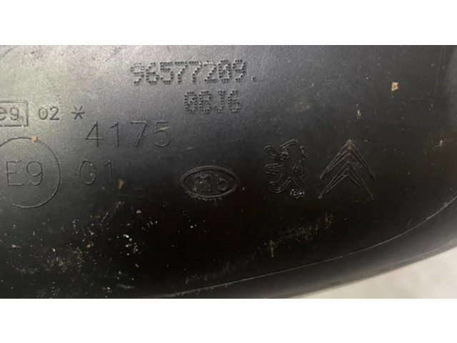 Зеркало электрическое     правое   Peugeot 307  2005-2008 года   