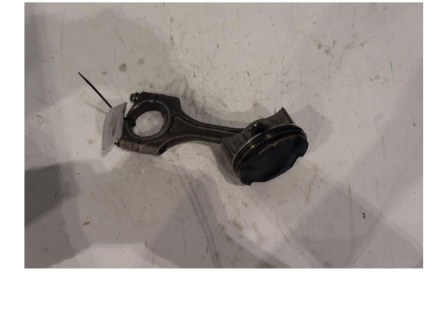  Поршень с шатуном 670053477 62603191  Alfa Romeo Stelvio  