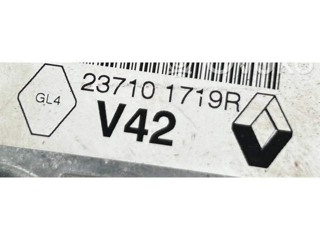 Блок управления двигателя 237101719R   Renault Dacia Duster