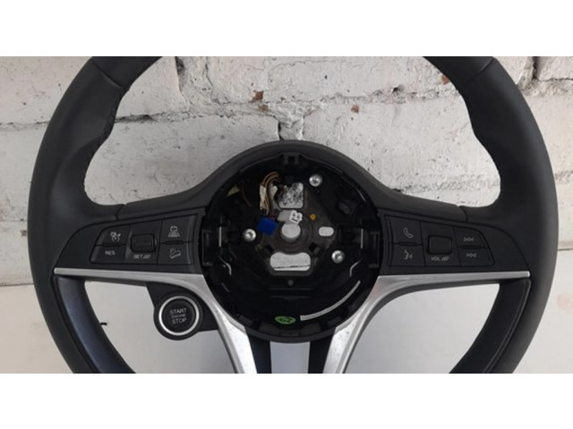 Руль Alfa Romeo Stelvio  2016- года 37492, 01561247280      