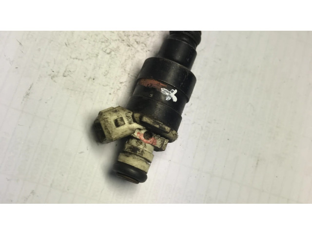 Vstřikovač 0280150208   BMW 3 E30  pro benzínový motor 0.0  