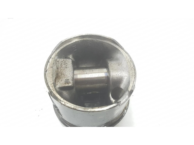Píst 0628V1, 1151CB   Citroen C4 I  pro naftový motor 1.6  