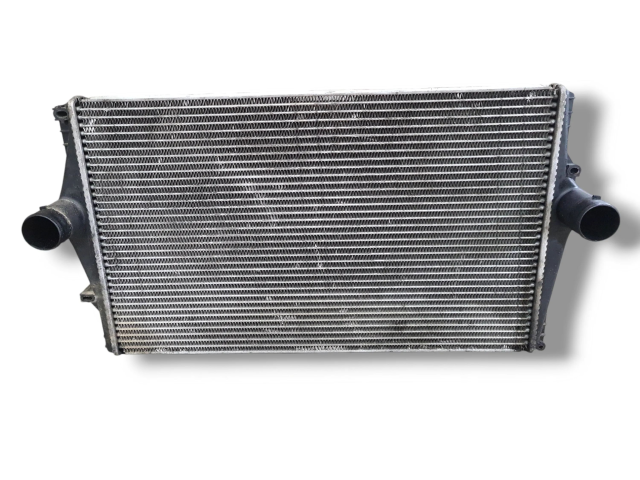 Vstřikovací lišta 8649471, 8649471A   Volvo S80     