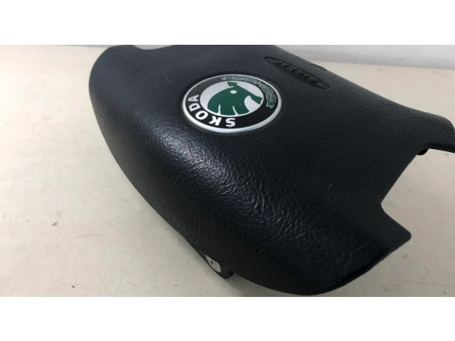 Подушка безопасности водителя 1U0880201D   Skoda Superb B5 (3U)
