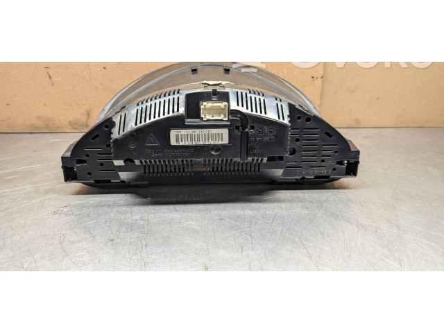 Přístrojová deska  Mercedes-Benz CLK A209 C209 2004 A2095404211, 110080140  