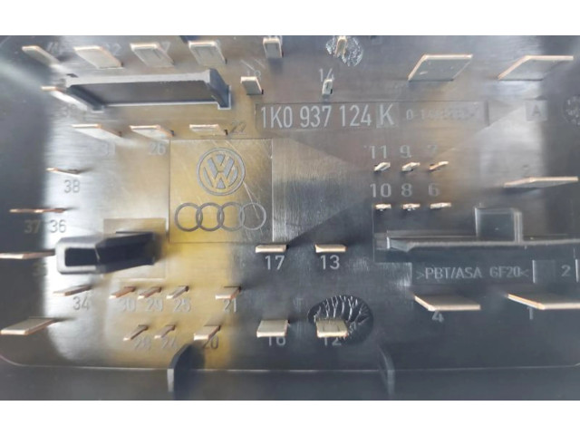   Pojistková skříňka 1K0937124K   Audi A3 S3 8P 2003