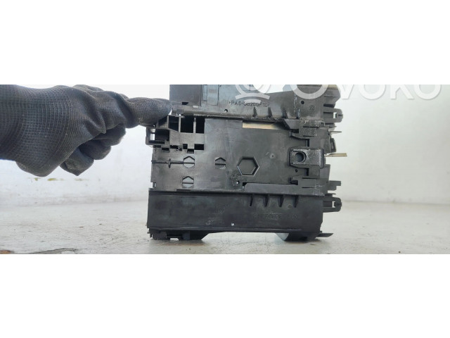 Блок предохранителей A2045403950   Mercedes-Benz GLK (X204)    