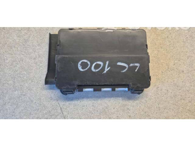 Блок управления 8279160011   Toyota Land Cruiser (J100)