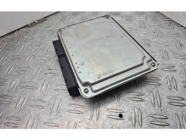 Блок управления двигателя 8N0906018A, 0261204898   Audi TT Mk1