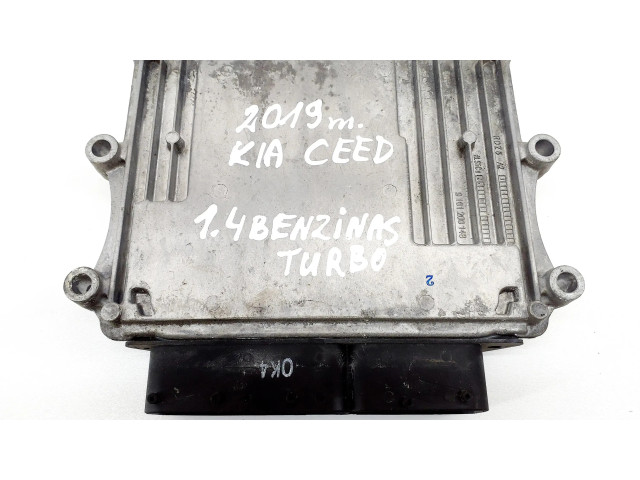 Řídící jednotka 3910303CD1   KIA Ceed 2018