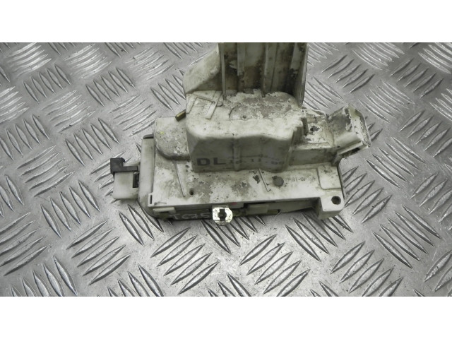 Zámek zadních dveří XS41A26412CG, T6750   Ford Focus 2000