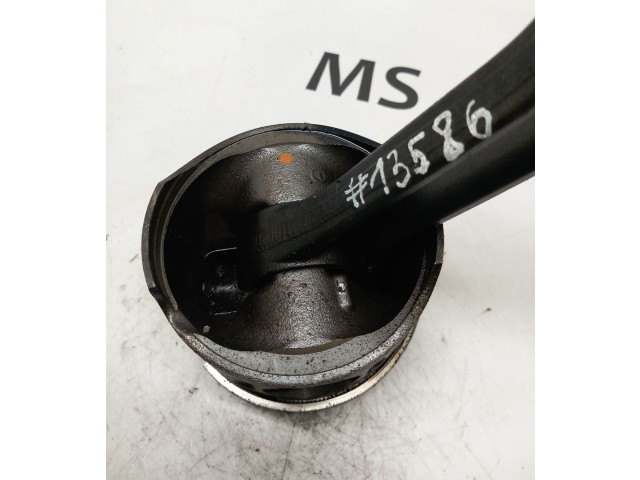Píst A6110300320, A6130300117   Mercedes-Benz S W220     