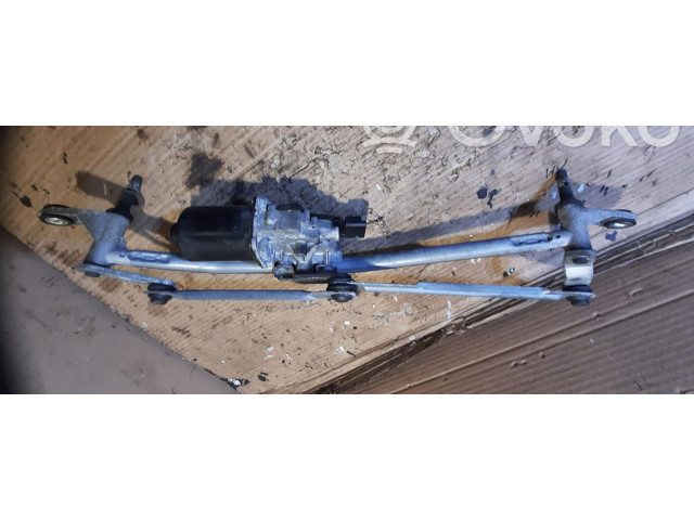 Моторчик дворников 9808465380    Toyota Proace