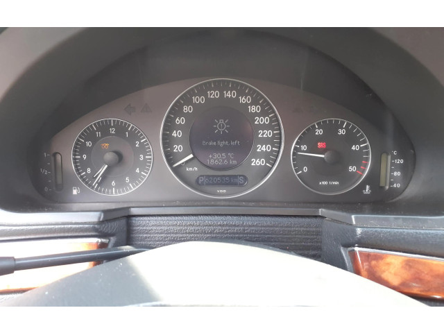 Přístrojová deska  Mercedes-Benz E AMG W211 2002 A2115402311, A2115402311  