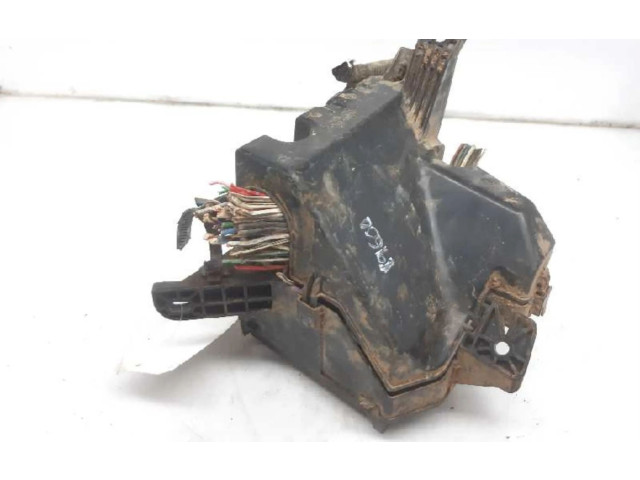   Pojistková skříňka 8264147020   Toyota Yaris 2010