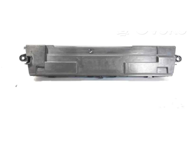 Блок управления климат-контролем E1062553D05   BMW M3