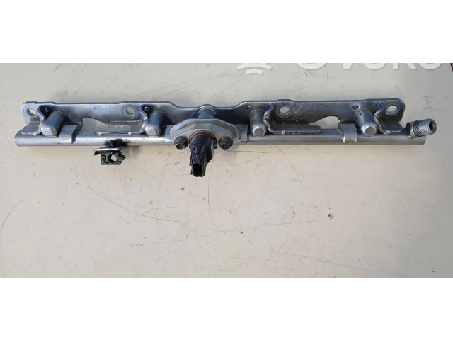 Vstřikovací lišta 8945833030   Toyota RAV 4 (XA50)     