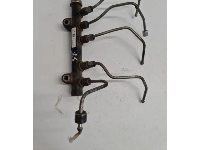 Vstřikovací lišta 9685297580, 132481645   Volvo V40 Cross country     