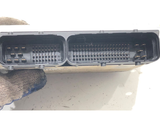 Řídící jednotka 0281010582   Hyundai Santa Fe 2001