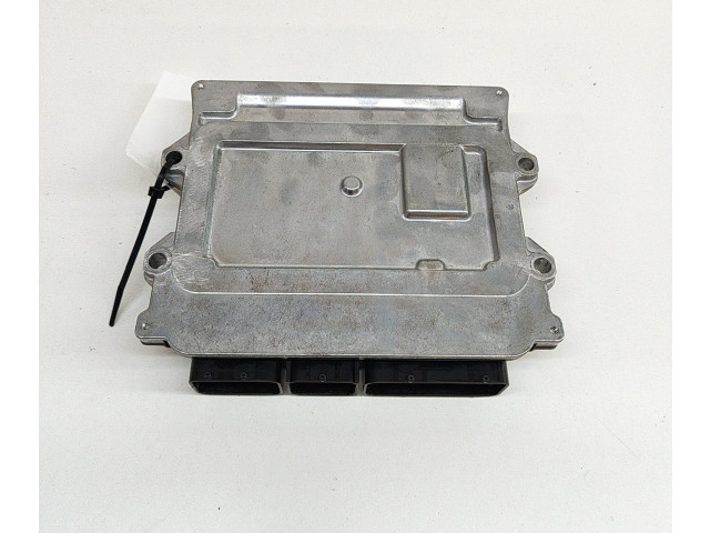 Řídící jednotka 32360670   Volvo XC40 2023