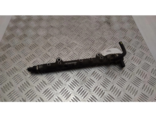 Vstřikovací lišta 2381033021, 0445214132   Toyota Auris 150  pro naftový motor 1.4  