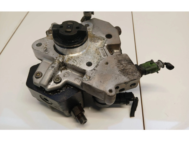 Vstřikovací čerpadlo 8692521, 015619   Volvo S60    D5 