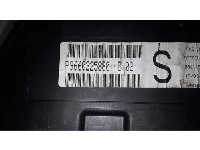 Přístrojová deska  Citroen C2 2008 P9660225880D  