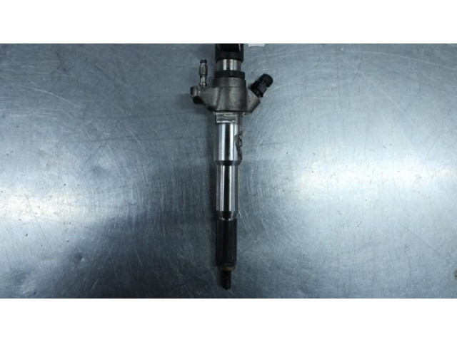 Vstřikovač 166009567R   Nissan Navara D23     