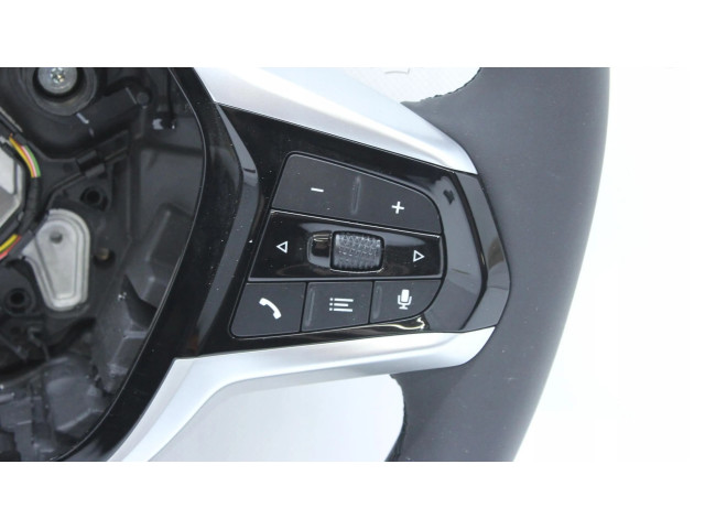 Volant BMW 4 G22 G23 G24 G26 2022 5A8A8C0  