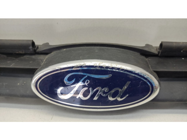 Верхняя решётка Ford B-MAX 2012-2020 года AV118200A      