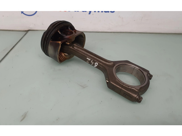 Píst 8606459, 11258606459   BMW 4 F32 F33  pro benzínový motor 2.8 N26B20A 428i Convertible