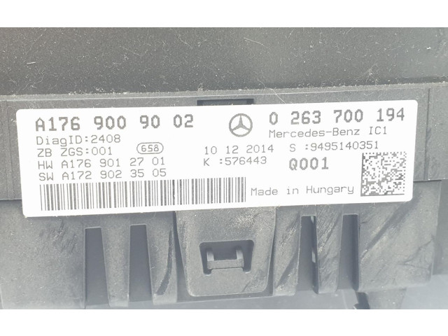 Přístrojová deska  Mercedes-Benz A W176 2014 0263700194, A1769009002  